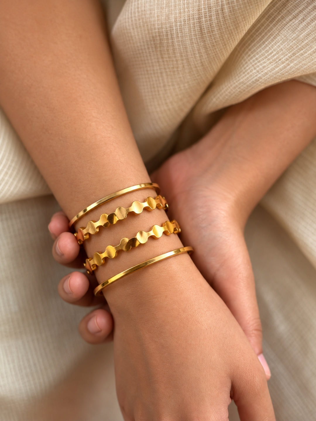 18K Gold Plated Disc Link Stacking Bangles Set | Stainless Steel