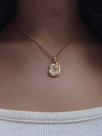 Rose MOP Gold Pendant Chain – Anti Tarnish Stainless Steel Necklace