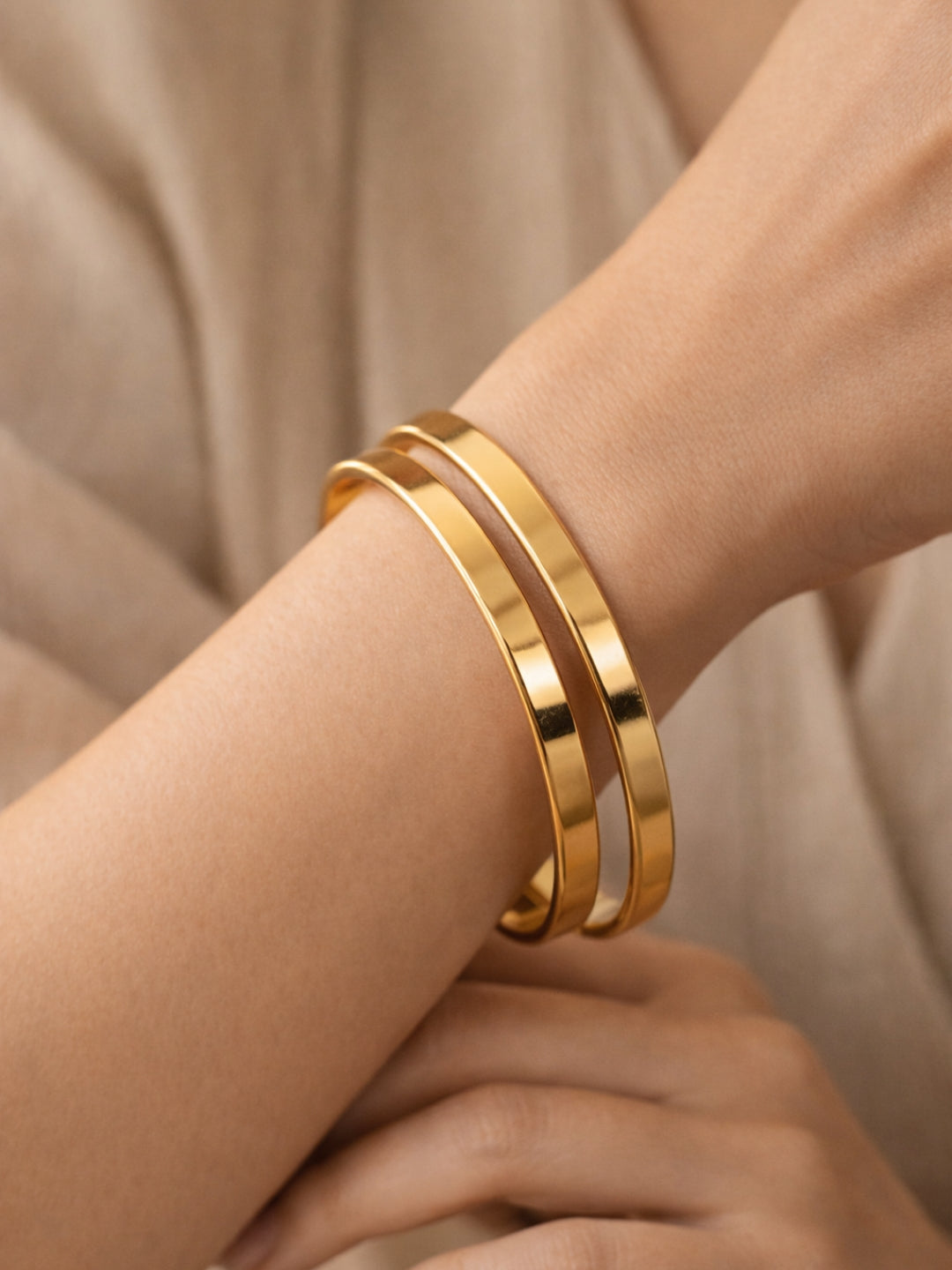 18K Gold Plated Thick Flat Bangles – Anti Tarnish Stainless Steel
