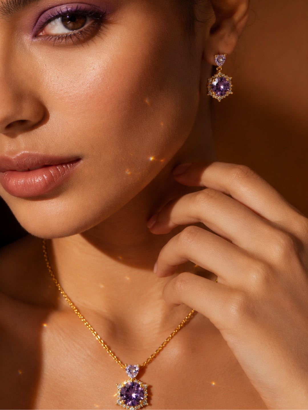 Ametista Crystal Halo Necklace & Earring Set, 18K Gold-Plated