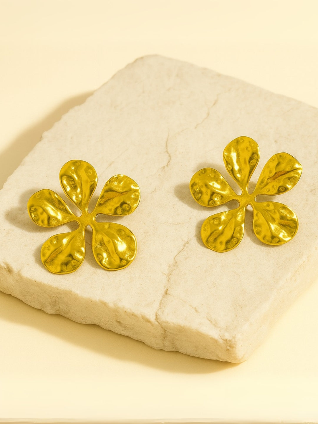 Floral Gold Stud Earrings – 18K Gold Plated, Anti-Tarnish Everyday Jewelry