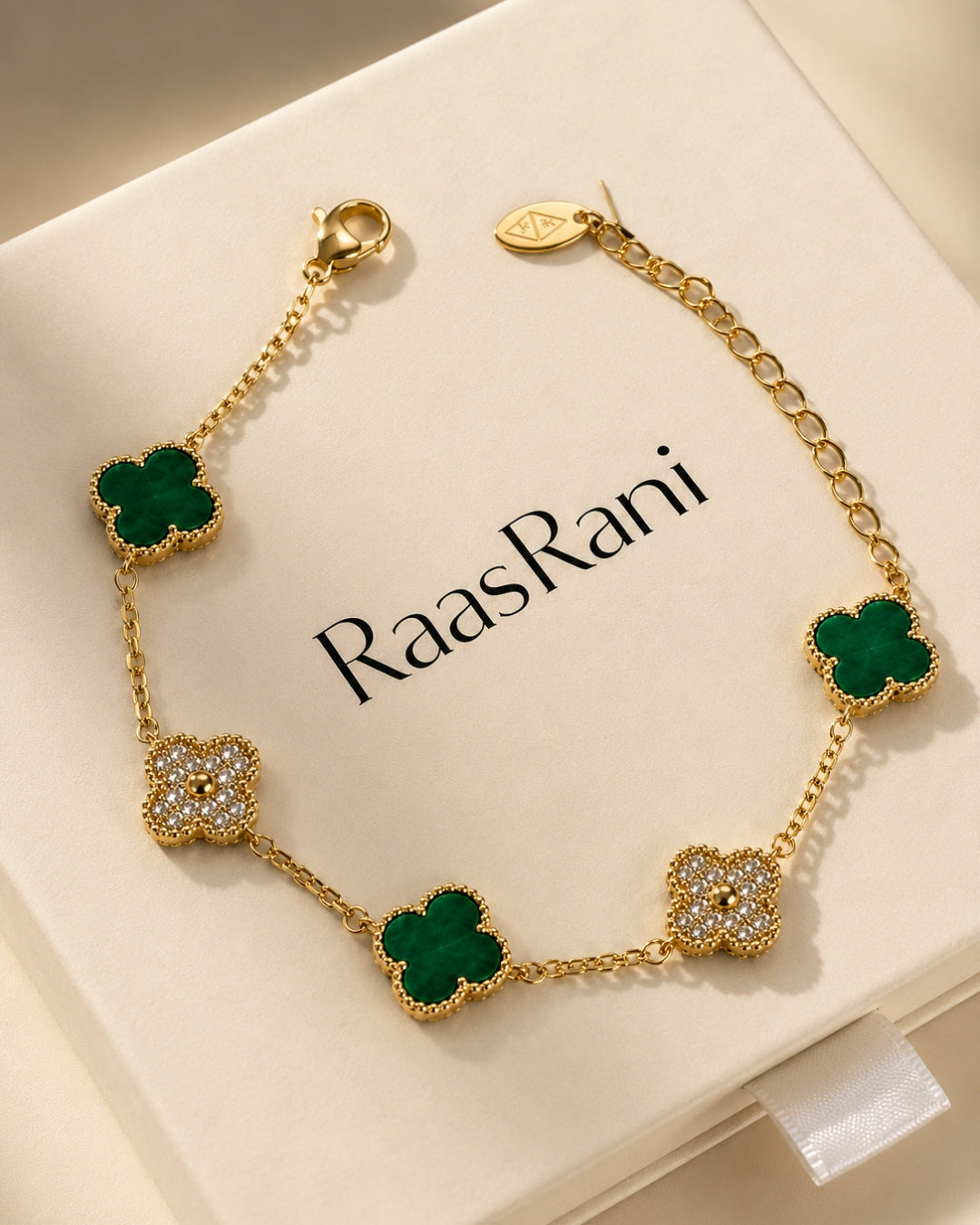 Éternité Quatrefoil Bracelet, 18K Gold-Plated - Emerald