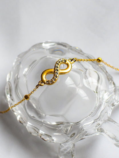 Infinity Studded Chain – Anti-Tarnish Gold Finish