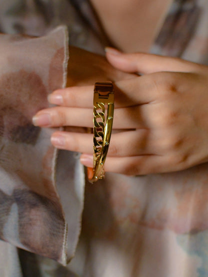 18K Gold Plated Chain Cuff with CZ Stones – Skin Safe & Chic