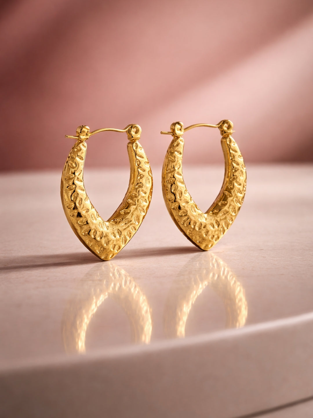 Kyra Gold Hoops – 18K Gold Plated Anti Tarnish Earrings
