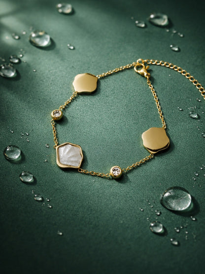 Shell Studded Chain Bracelet with CZ | 18K Gold Plated