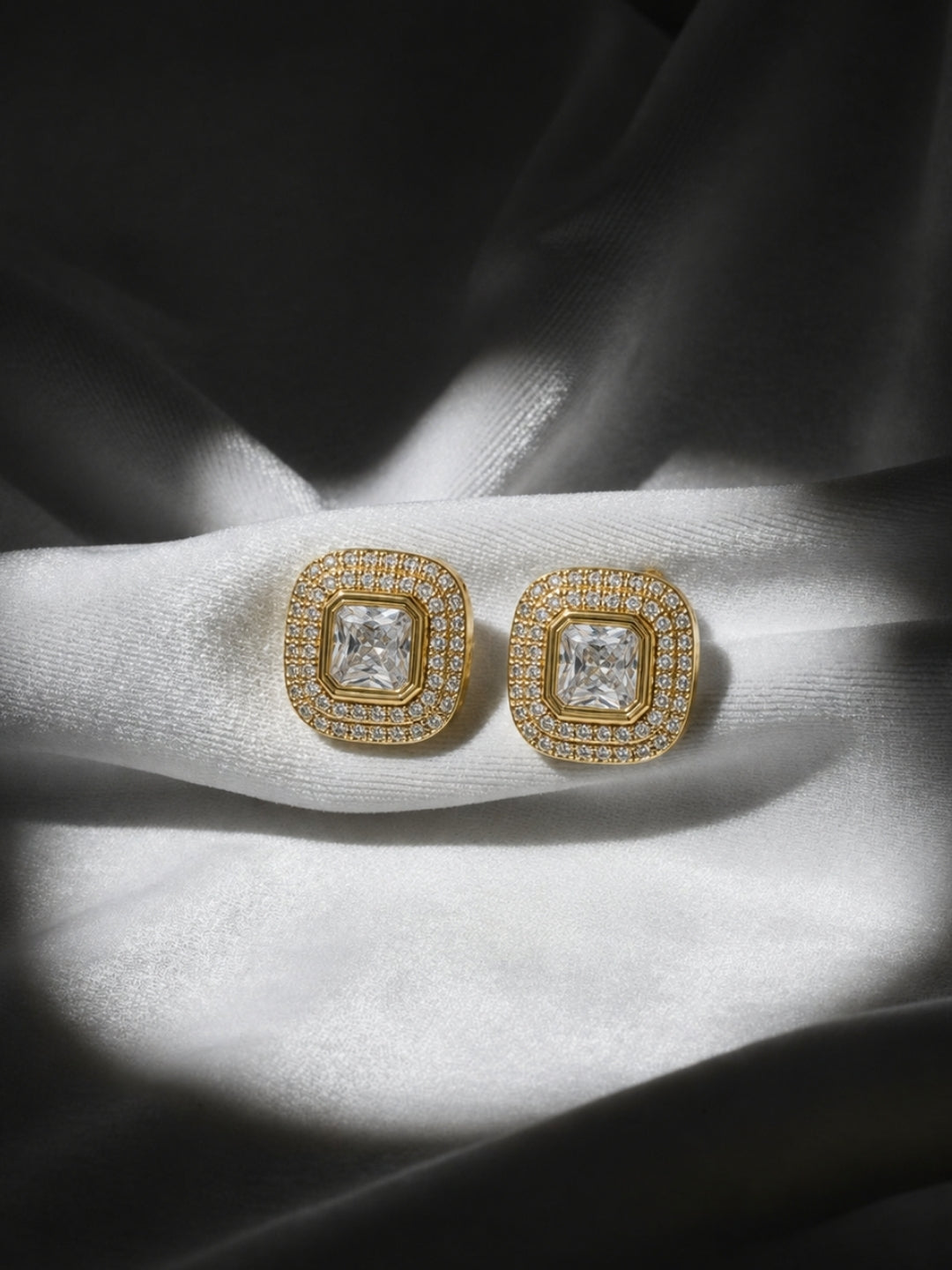 Charlotte Cushion-Cut Crystal Halo Set — 18K Gold Plated with Austrian Crystal