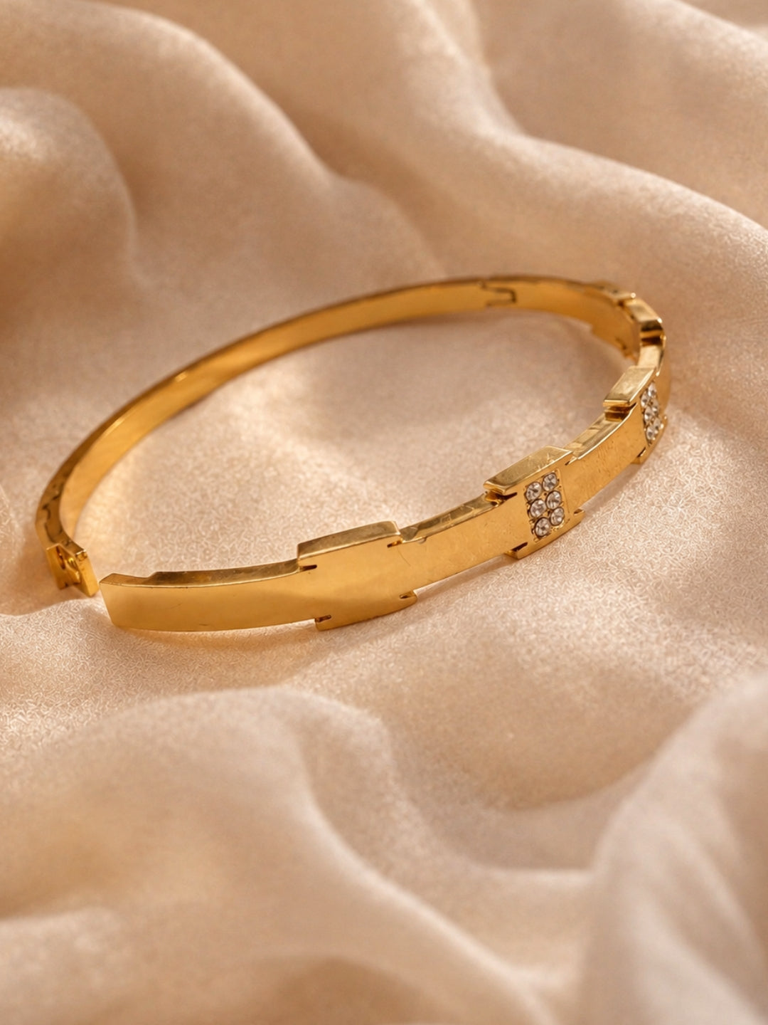 Pavé Link Cuff Bracelet — Thick 18kt Gold Plated Stainless Steel