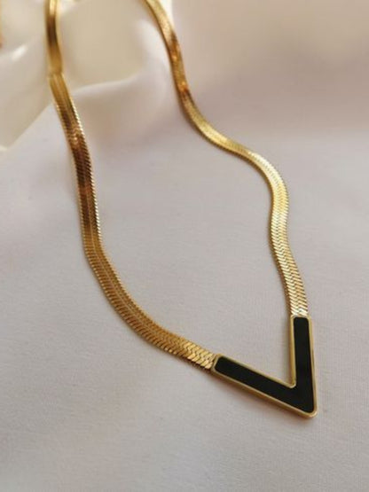 Black V Neckpiece – 18K Gold Plated Black Onyx Necklace (Anti-Tarnish)