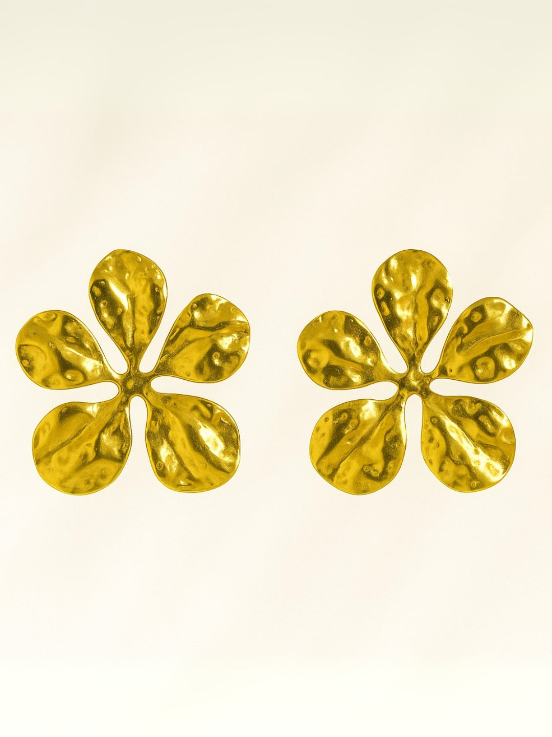 Floral Gold Stud Earrings – 18K Gold Plated, Anti-Tarnish Everyday Jewelry
