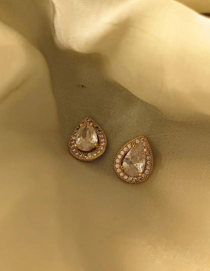 Teardrop Solitaire Studs