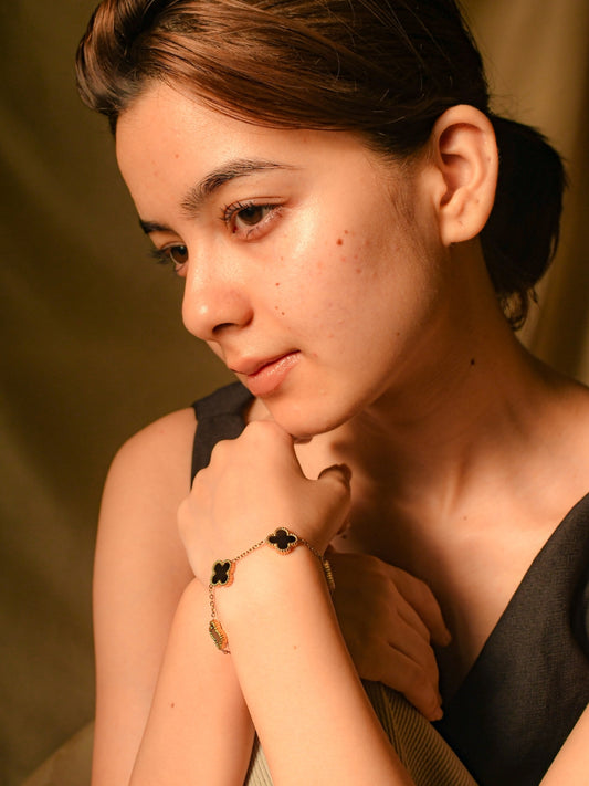 Black Clover Chain Bracelet