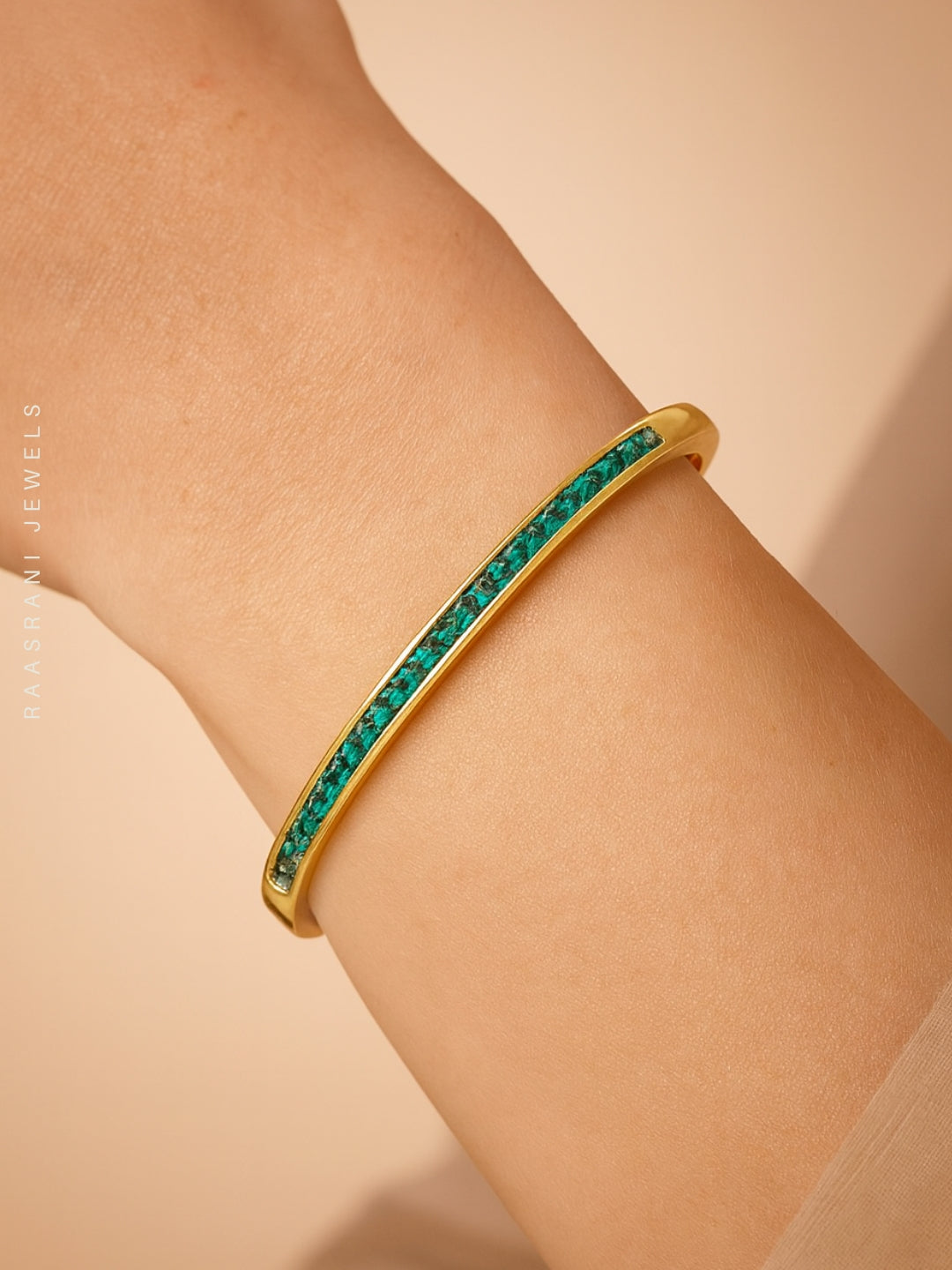 Green Stone Kada – 18K Gold Plated Emerald CZ Bracelet (Anti-Tarnish)