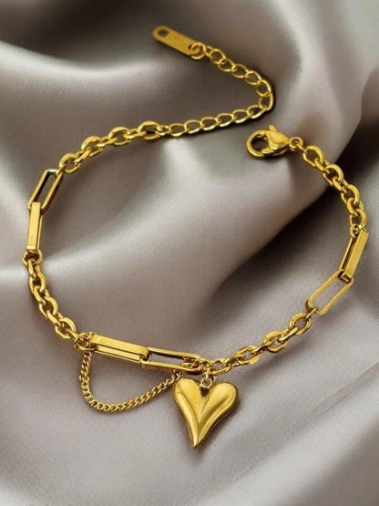 Heart Charm Linked Chain Bracelet – 18K Gold, Adjustable & Anti-Tarnish