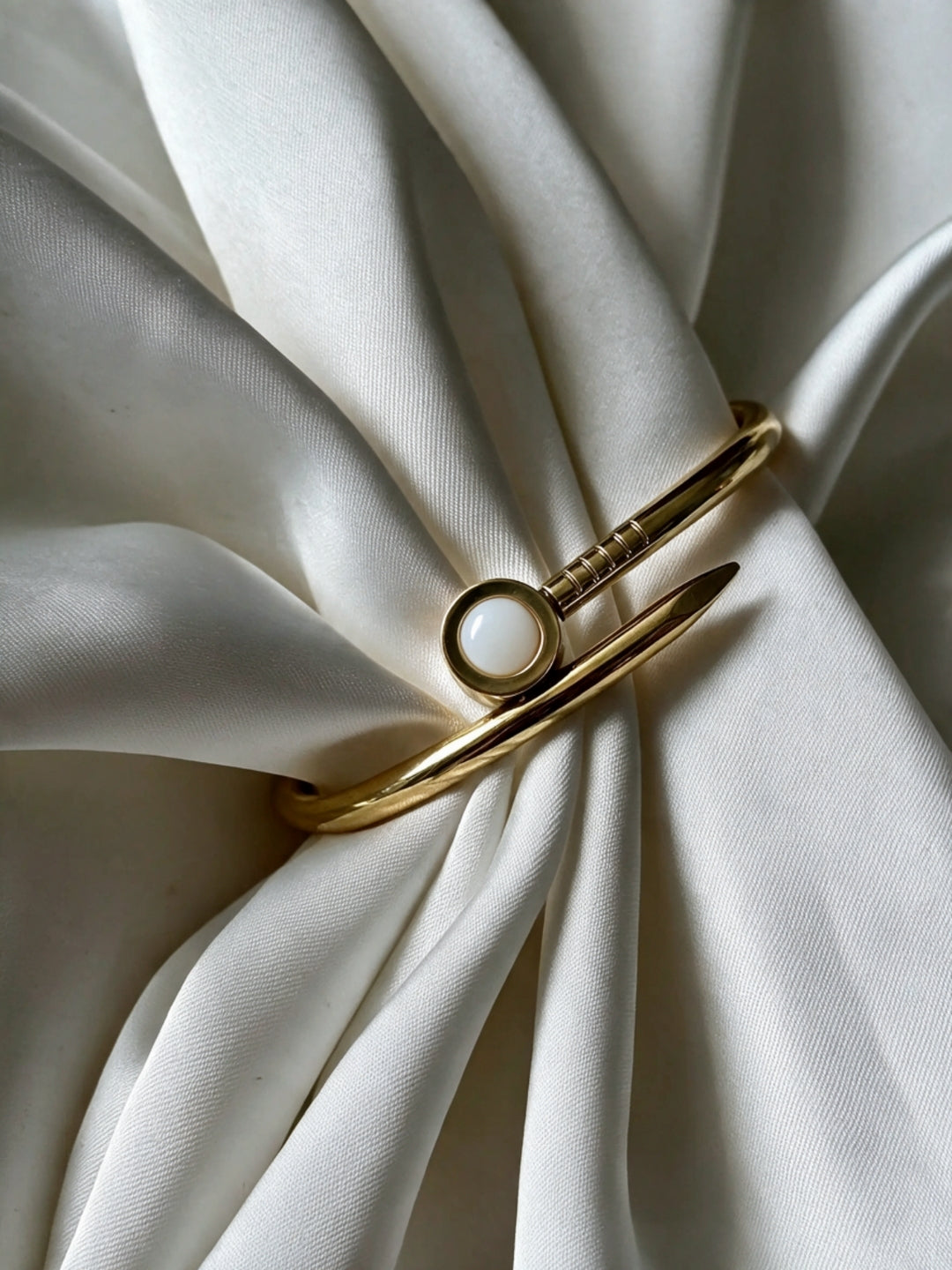 Chiave Mother-of-Pearl Nail  Bracelet