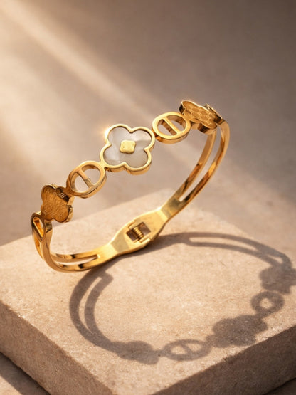 White & Gold Clover Bracelet Stack – Set of 2
