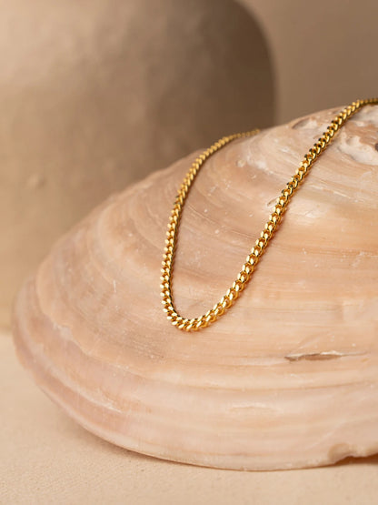 Cuban Style Slim Gold Chain – 18K Gold Plated Everyday Necklace