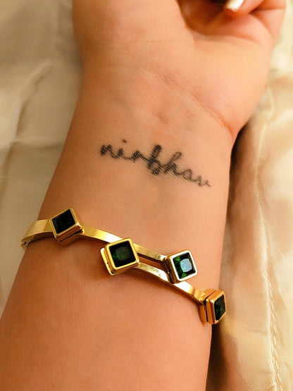 Green Stone ZigZag Bracelet – 14kt Gold Plated Stainless Steel with Green CZ Stones