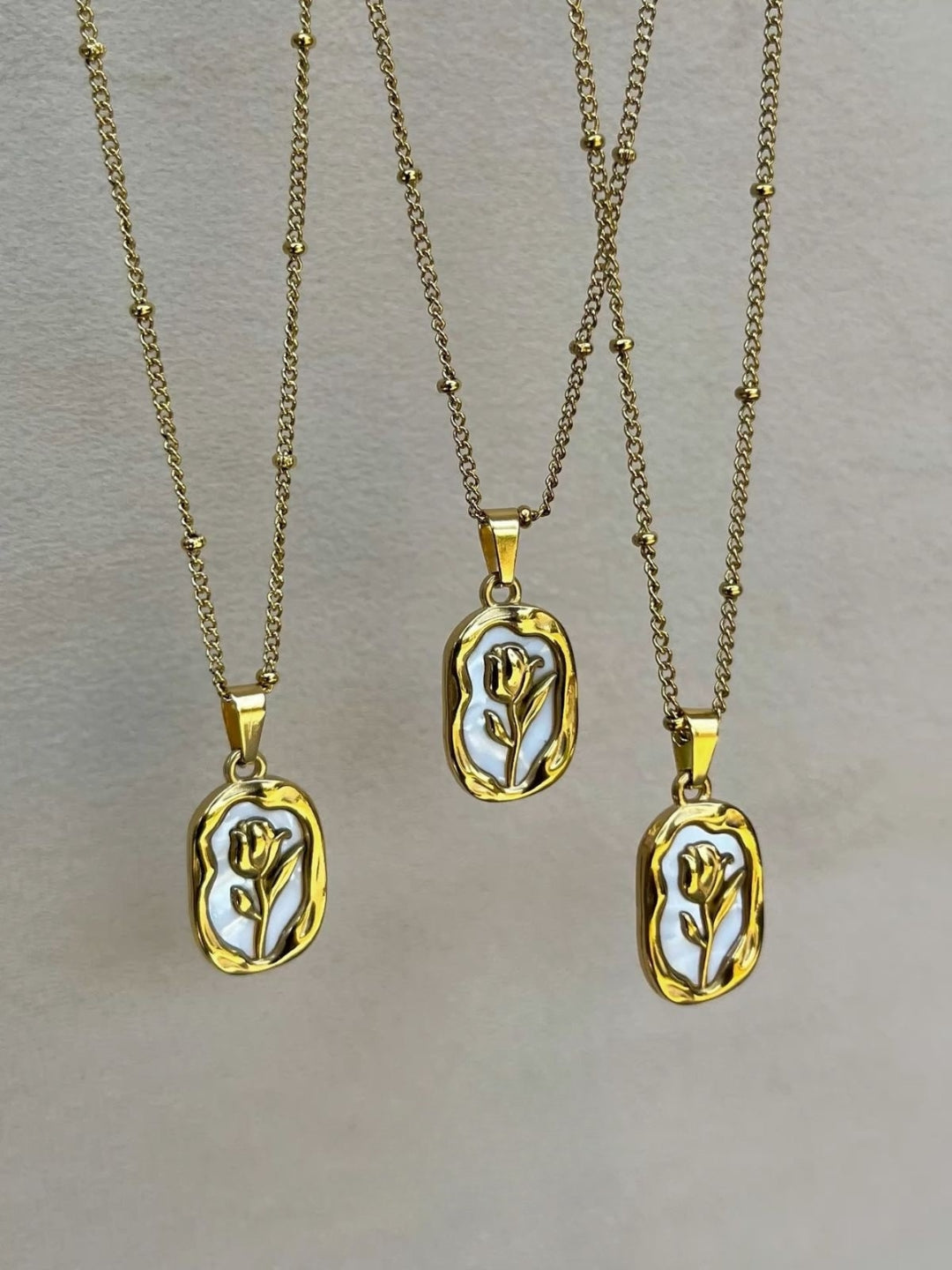 Rose MOP Gold Pendant Chain – Anti Tarnish Stainless Steel Necklace