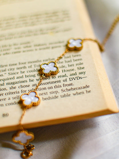 White Clover Chain Bracelet