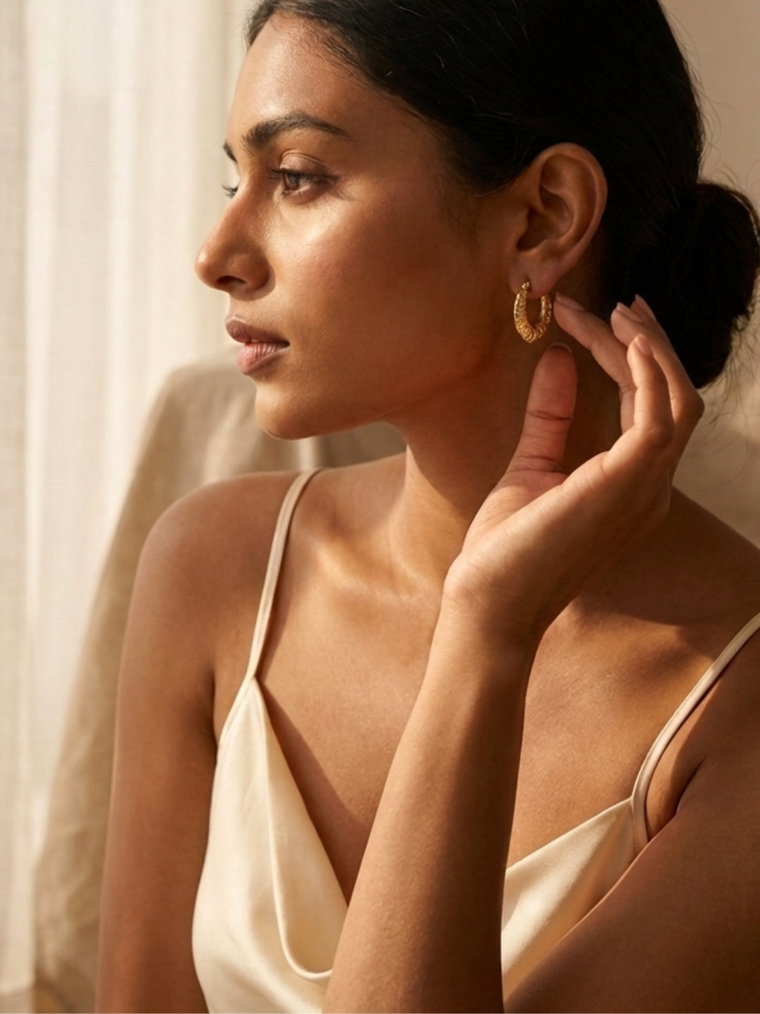 Kyra Gold Hoops – 18K Gold Plated Anti Tarnish Earrings