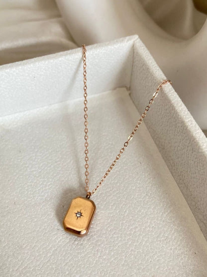 18K Gold Star Bar Pendant Necklace | Anti Tarnish Everyday Chain
