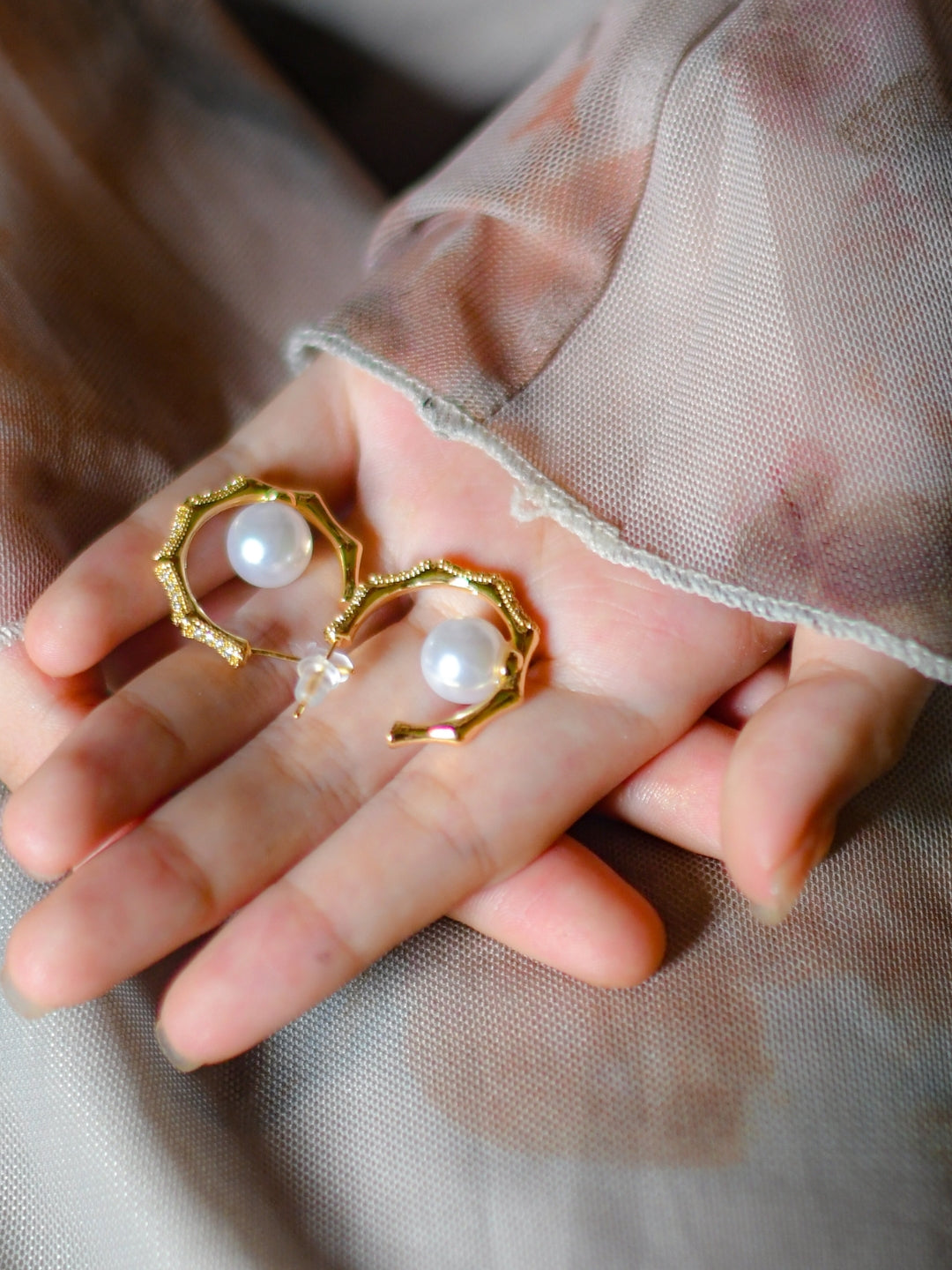 18K Gold Hexagon Pearl Hoops – Anti-Tarnish, Water Resistant