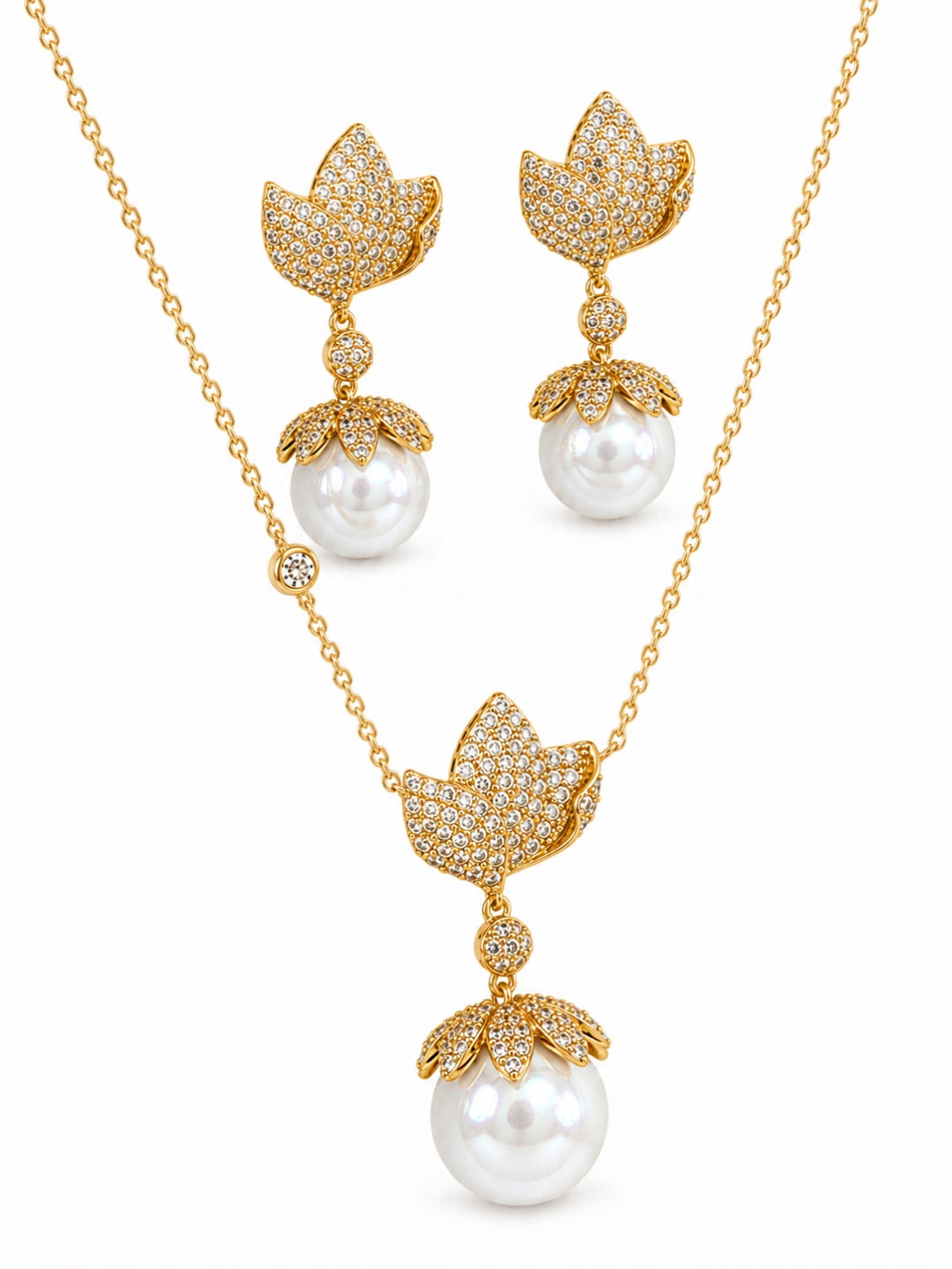 Ninfea Pearl Necklace & Earrings Set