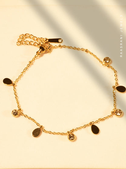 Teardrop Charm Bracelet in 18K Gold – Adjustable & Anti-Tarnish
