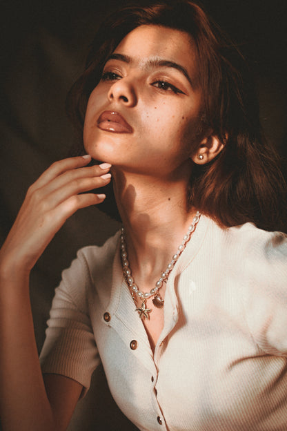 Beach-Inspired Gold Pearl Choker – Single Layer