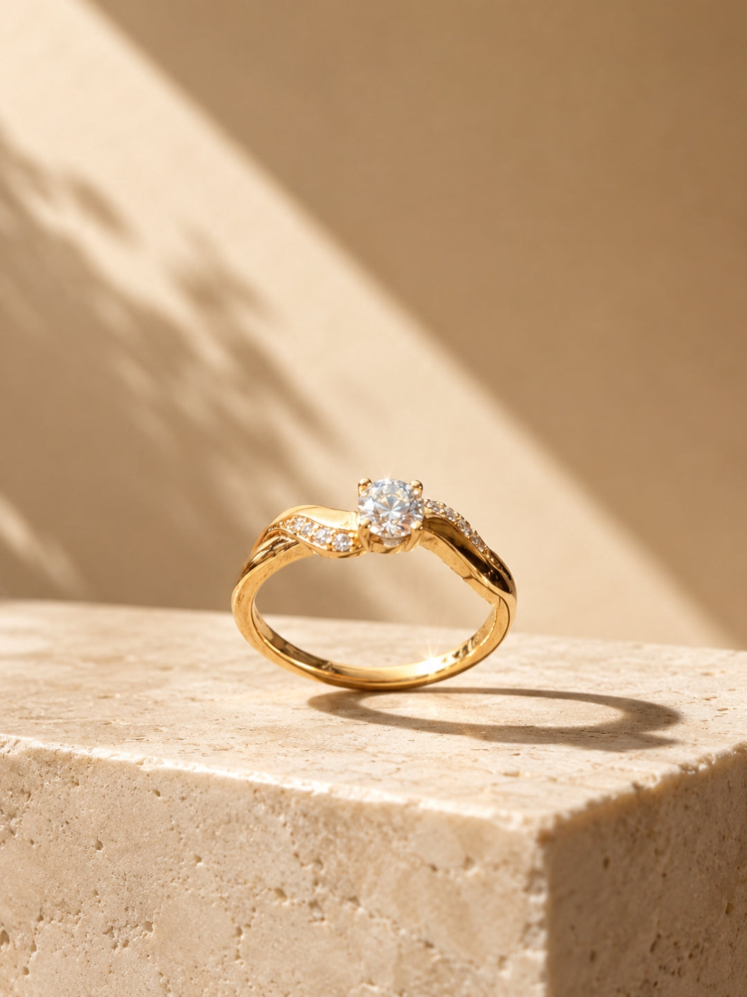 Single Solitaire Curve Studded Ring – 18K Rose Gold CZ Ring