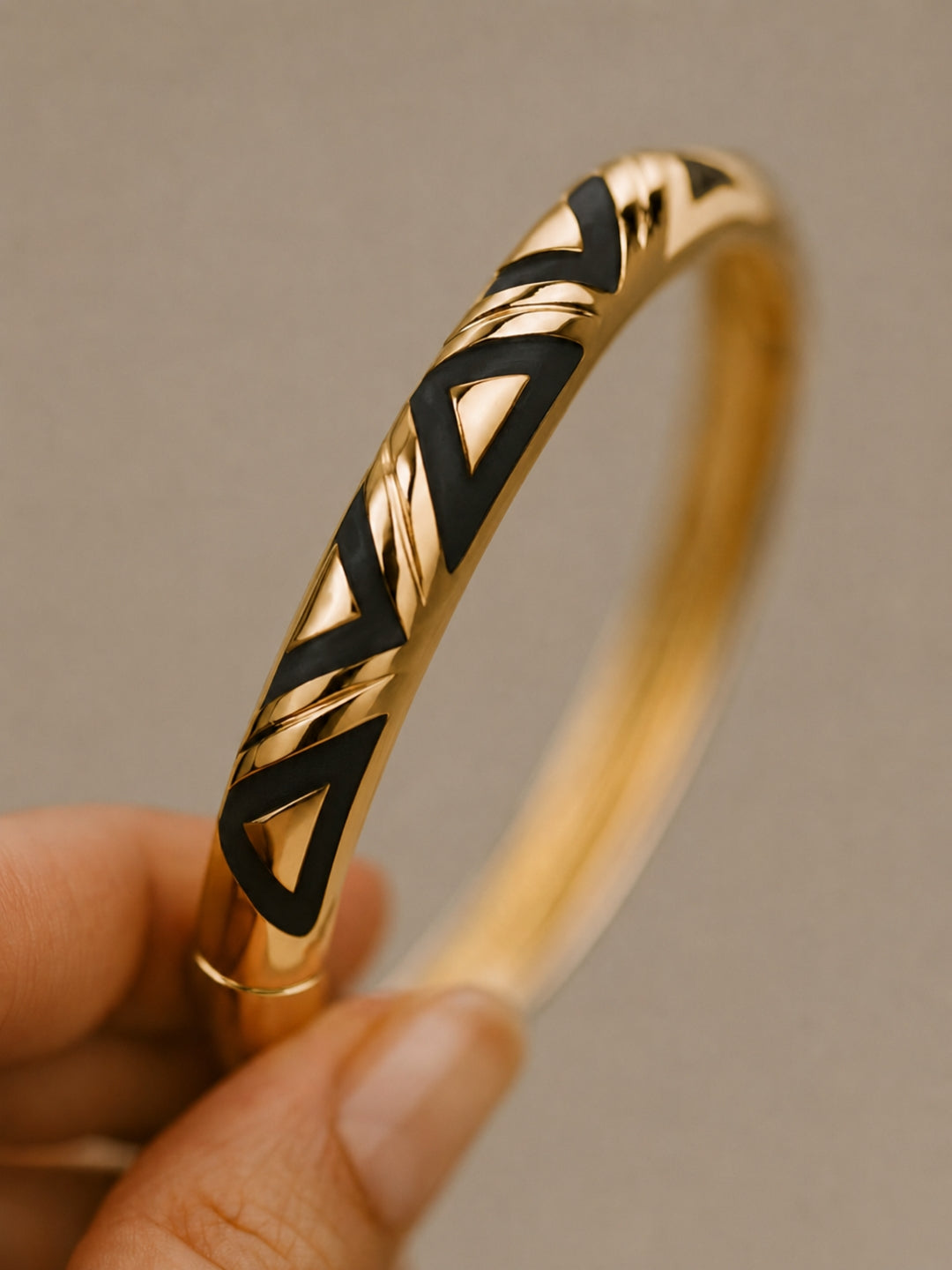 Black Designer Enamel Bracelet – 18k Gold Plated, Anti-Tarnish