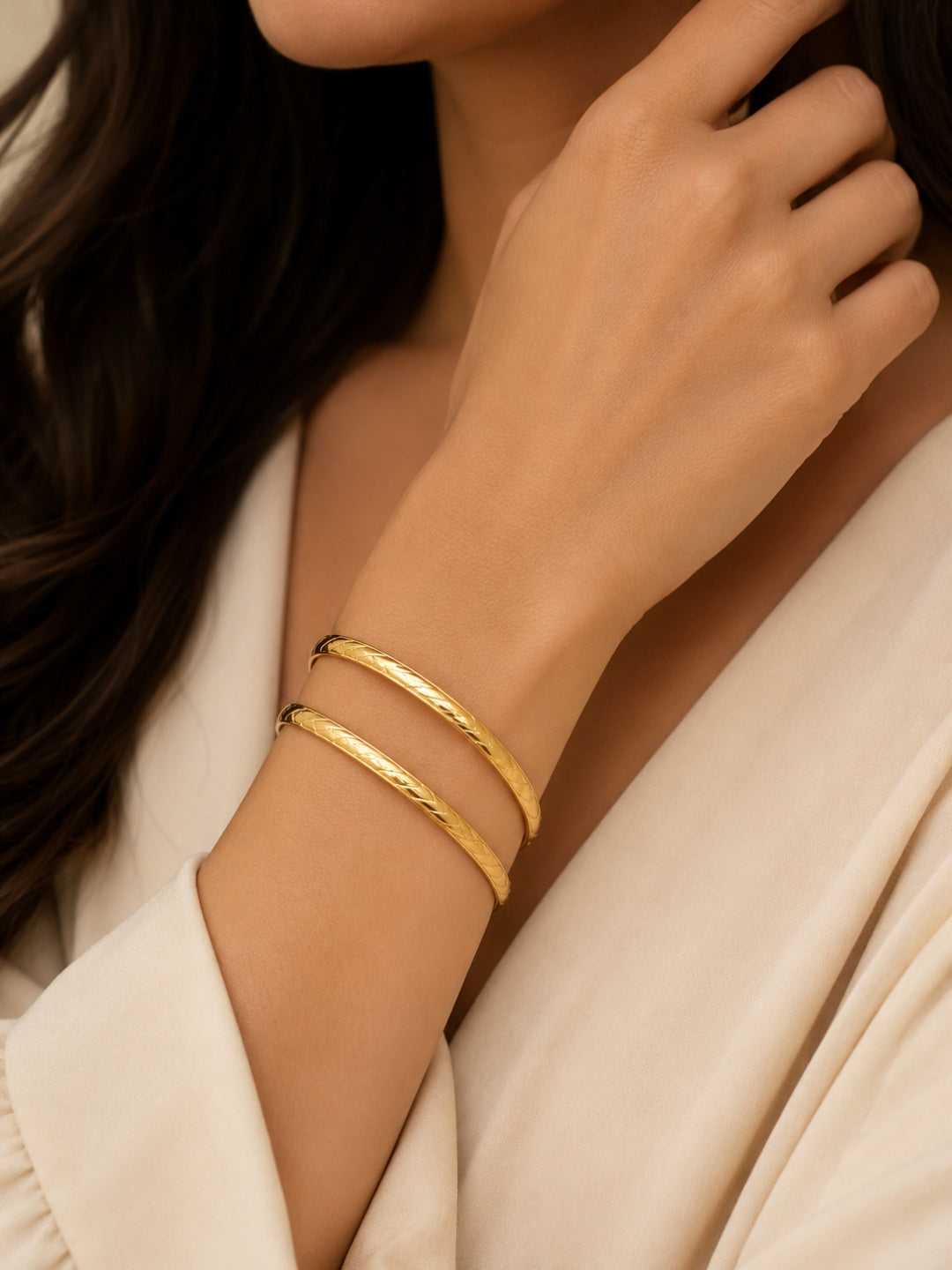 18K Gold Curve Stripe Bangles – Anti Tarnish Stackable Kada