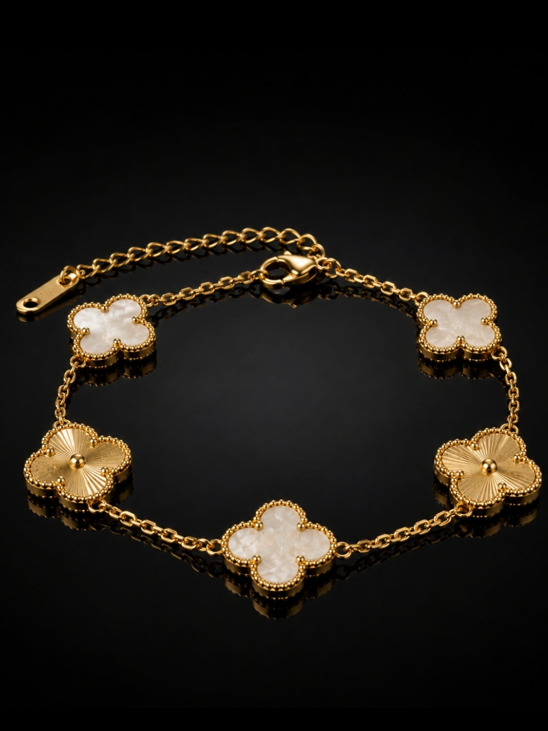 Éternité Blanc Quatrefoil Bracelet, 18K Gold-Plated - MOP
