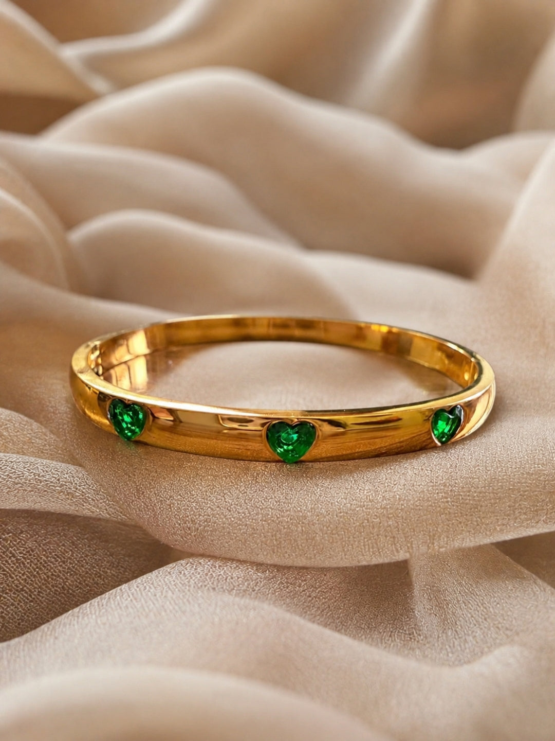 Emerald Heart CZ Gold Bracelet – Waterproof Anti Tarnish Bangle
